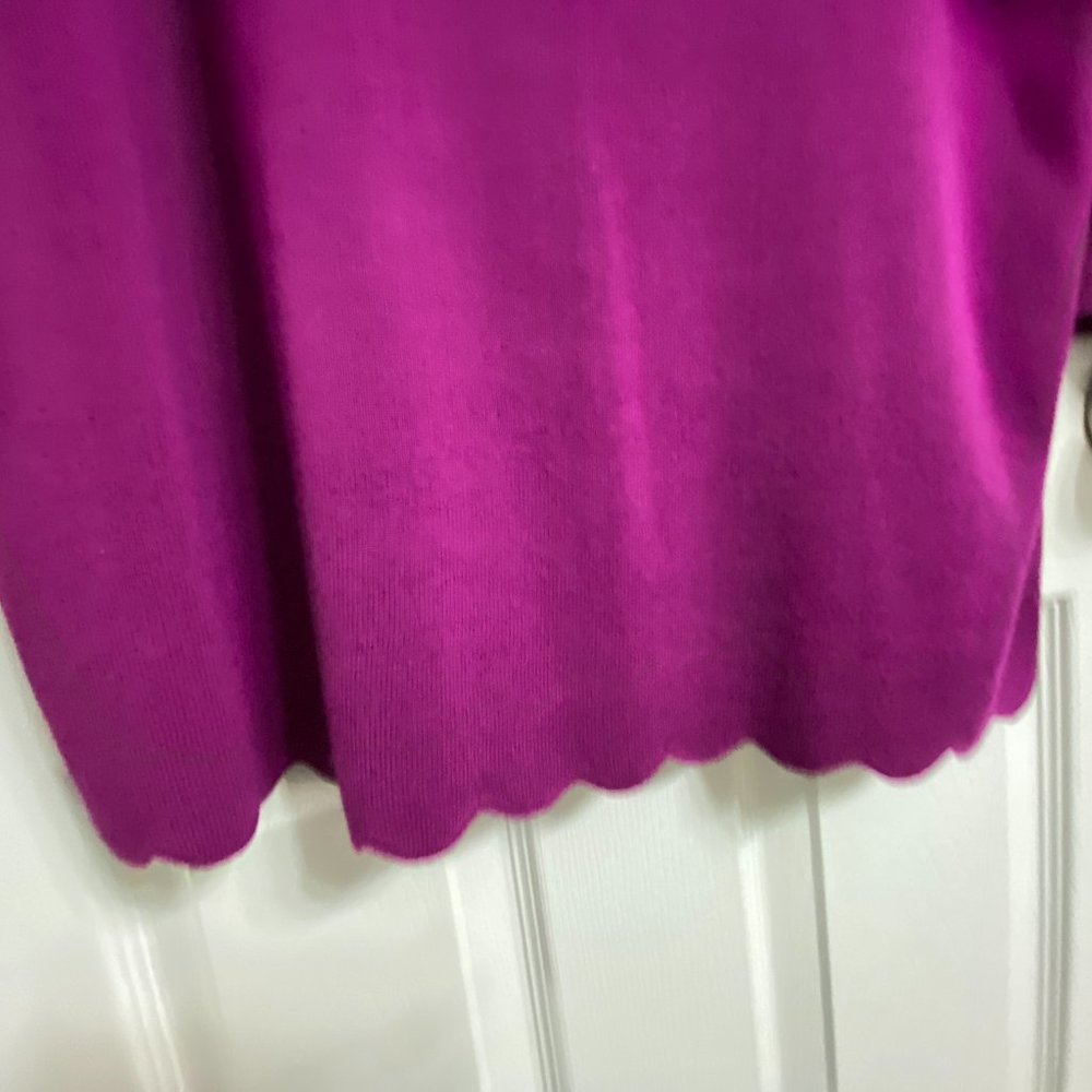 GUC Cable & Gauge Scalloped Pull over sweater in Fuschia-2X - Picture 6 of 14